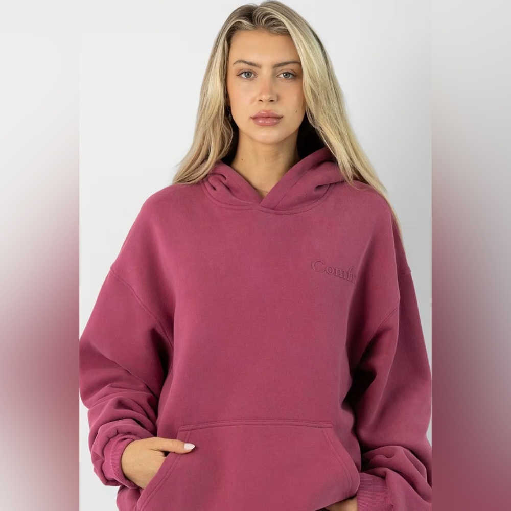Comfrt Hoodie & Sweatpants